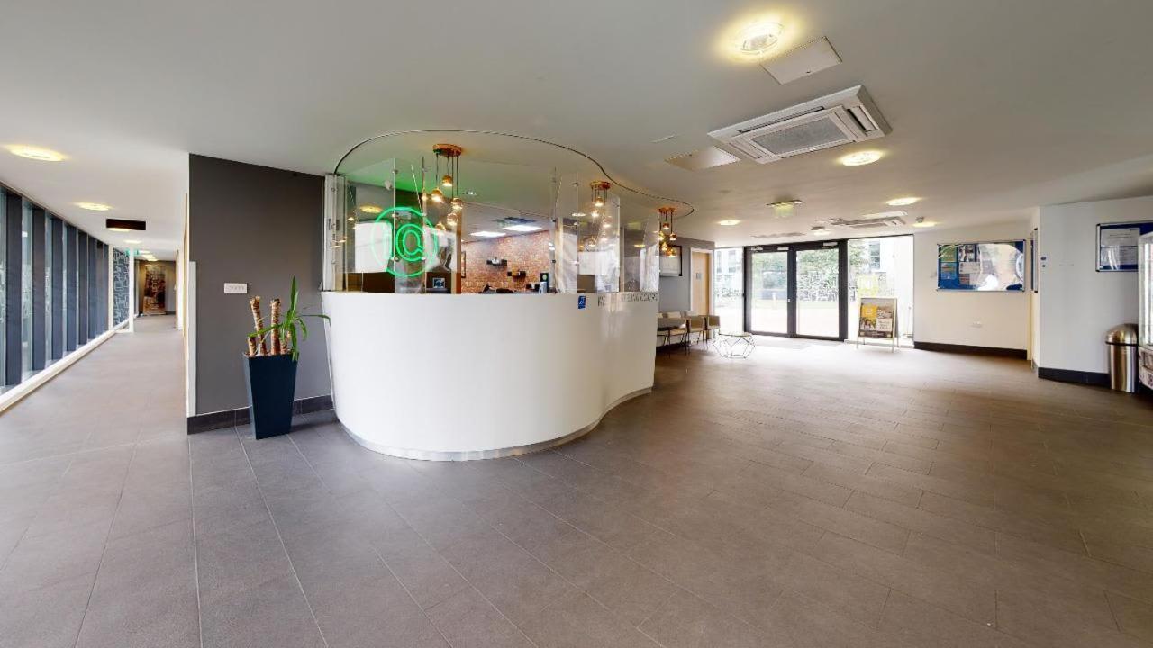 Apartamento Sterling Court In Wembley Londres Exterior foto
