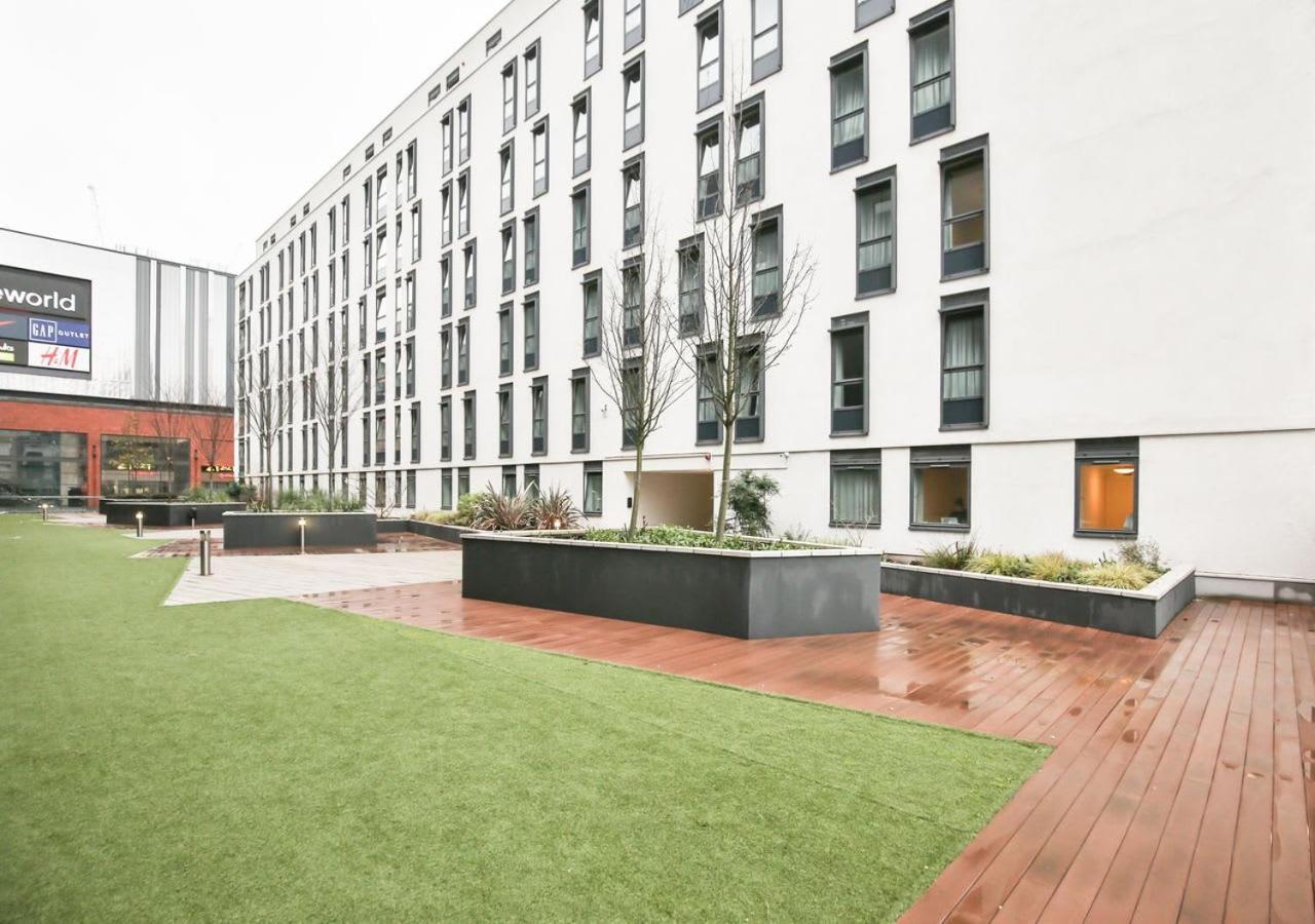 Apartamento Sterling Court In Wembley Londres Exterior foto