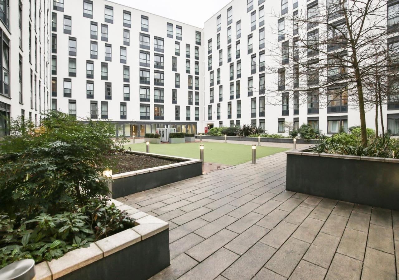 Apartamento Sterling Court In Wembley Londres Exterior foto